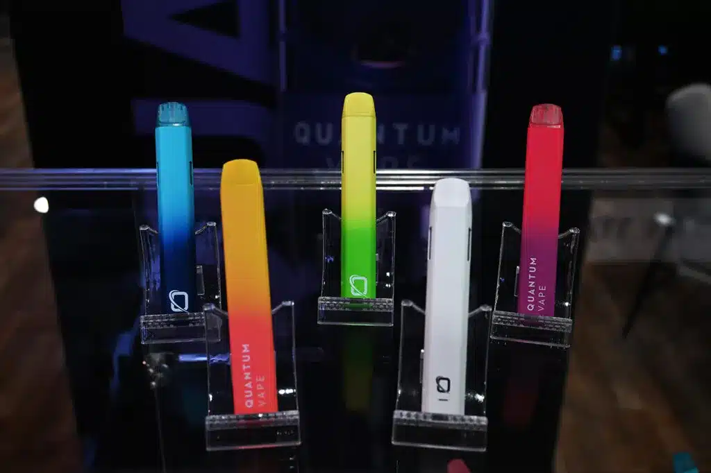 newGreentank Quantum Vape Review: Revolutionary Chip Technology vs Traditional Ceramic Coils (2025)greentank quantum vape battery cartridge cooler vapor x